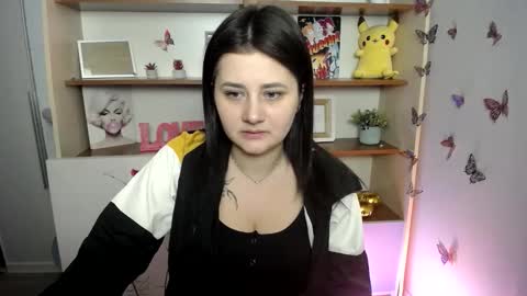 kissleoxx online show from June 9, 2026, 12:06 pm