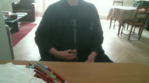 Snapshot of kisslog1 chatting on January 25, 2025, 8:42 am kisslog1 online show from January 25, 2025, 8:42 am