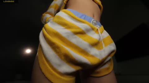 Snapshot of kissmesloww chatting on November 7, 2025, 2:39 pm Snezhana online show from November 7, 2025, 2:39 pm