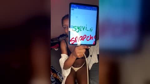 kissmyhipss online show from April 1, 2026, 7:31 am