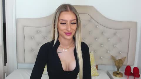 Snapshot of kissnatalie chatting on December 15, 2025, 10:19 am Natalie online show from December 15, 2025, 10:19 am