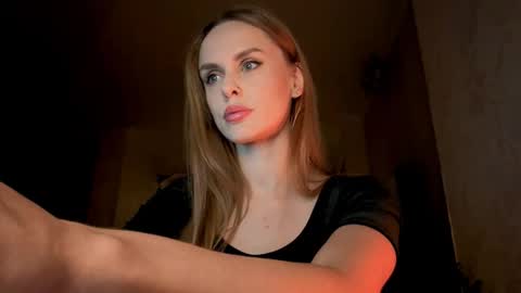 Emma online show from September 27, 2025, 8:14 pm