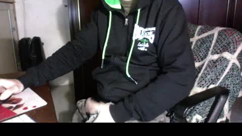 kissofbanned1983 online show from November 23, 2025, 9:09 am