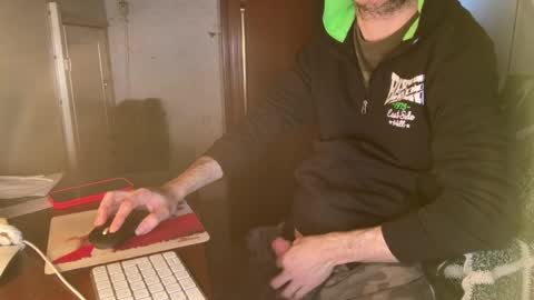 kissofbanned1983 online show from April 15, 2026, 10:00 am