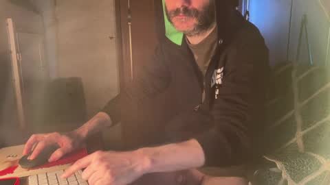 kissofbanned1983 online show from May 16, 2026, 10:36 am