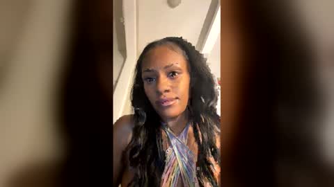 kissofjoy online show from June 3, 2026, 3:42 am