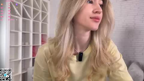 Tessa online show from June 4, 2026, 2:28 am