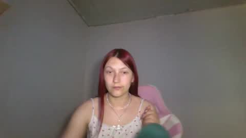 Snapshot of kiti_kitiss chatting on April 18, 2026, 1:04 pm kiti_kitiss online show from April 18, 2026, 1:04 pm