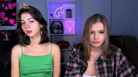 kitniss online show from November 7, 2025, 8:20 pm