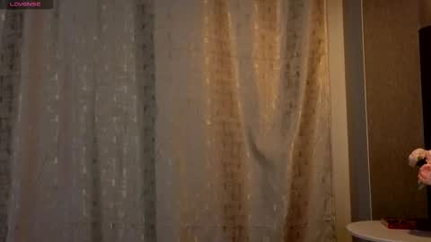 Snapshot of kitsun_ne chatting on November 19, 2025, 8:09 pm The sexy fox Kitsune online show from November 19, 2025, 8:09 pm