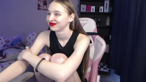 kitsuneyX online show from May 23, 2026, 2:50 am