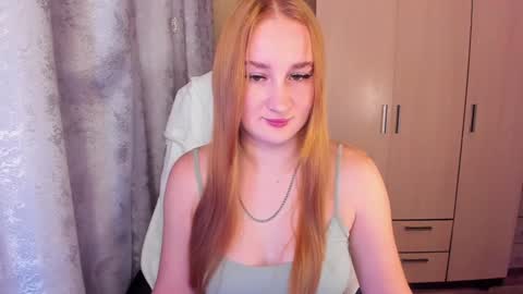 kitten_sun online show from January 12, 2025, 2:14 am