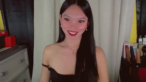 KITTY online show from April 28, 2026, 10:48 pm