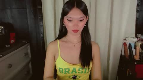 KITTY online show from May 15, 2026, 11:01 pm