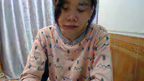 kitti_baby2x online show from November 13, 2025, 1:37 am