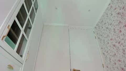 sophie online show from April 5, 2026, 7:00 pm