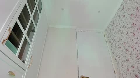 sophie online show from May 27, 2026, 7:33 pm