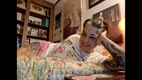 Snapshot of kitty_bang_bang chatting on April 25, 2026, 3:09 am kitty_bang_bang online show from April 25, 2026, 3:09 am