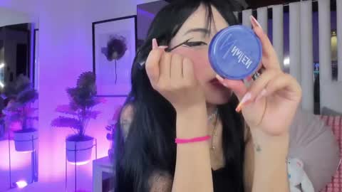 kitty online show from October 4, 2025, 9:46 pm