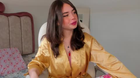 Snapshot of kitty_ford chatting on December 5, 2024, 5:17 pm Kitty online show from December 5, 2024, 5:17 pm