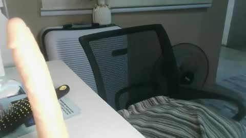 kitty_fussy online show from February 3, 2026, 5:16 am