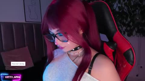 Camila online show from October 7, 2025, 2:31 am