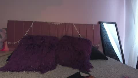 kitty_kryss online show from March 13, 2026, 4:35 pm