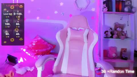 Snapshot of kitty_parker chatting on October 29, 2025, 12:24 am online show from October 29, 2025, 12:24 am