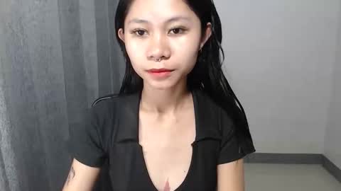 kitty_pie69 online show from April 4, 2026, 10:02 am