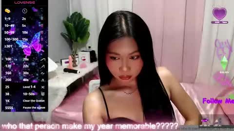 kitty for you online show from November 9, 2025, 9:51 am