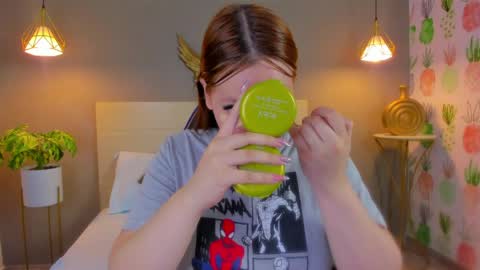 K I T T Y online show from April 9, 2026, 12:32 pm