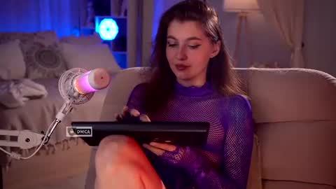 KittyBay  online show from June 25, 2026, 9:19 pm