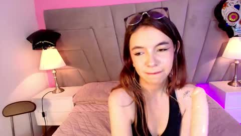 Kitty online show from October 24, 2025, 1:18 pm