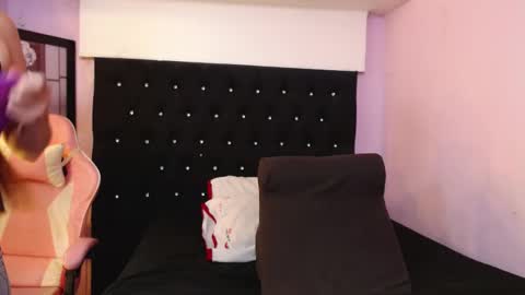 Snapshot of kittybonx chatting on October 4, 2025, 11:14 pm paola online show from October 4, 2025, 11:14 pm