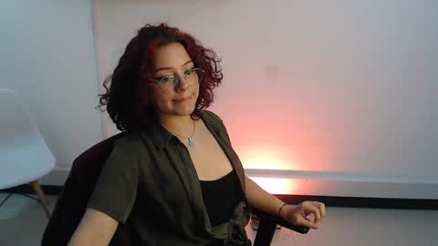 Jenn online show from December 6, 2024, 8:29 pm