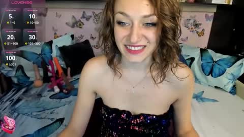 Snapshot of kittydoll97 chatting on October 10, 2025, 8:35 am Sandra online show from October 10, 2025, 8:35 am