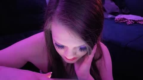 kittykat 1999 online show from February 23, 2026, 8:50 pm