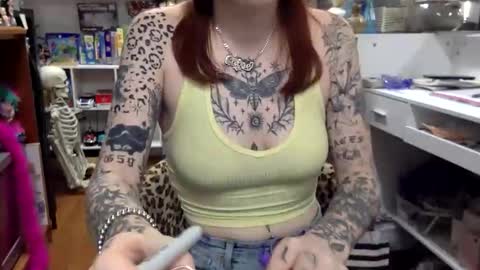 Snapshot of kittykatcoco chatting on October 24, 2025, 8:49 pm kittykatcoco online show from October 24, 2025, 8:49 pm