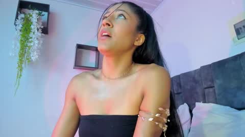 Snapshot of kittymyers chatting on October 27, 2025, 3:27 pm kitty online show from October 27, 2025, 3:27 pm