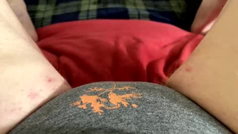 kittyneedsherdaddy online show from April 14, 2026, 10:21 am