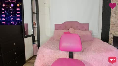 Snapshot of kittyqueen01 chatting on January 8, 2025, 6:41 am Tatiana Guerrero online show from January 8, 2025, 6:41 am