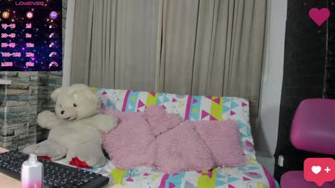 Snapshot of kittyqueen01 chatting on January 11, 2025, 3:23 am Tatiana Guerrero online show from January 11, 2025, 3:23 am