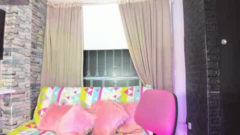 Snapshot of kittyqueen01 chatting on February 15, 2025, 3:52 am Tatiana Guerrero online show from February 15, 2025, 3:52 am