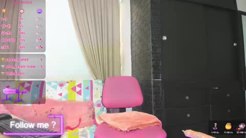 Snapshot of kittyqueen01 chatting on February 15, 2025, 4:12 pm Tatiana Guerrero online show from February 15, 2025, 4:12 pm