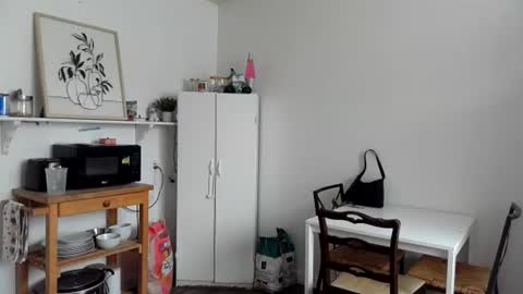 Snapshot of kittyymaze chatting on June 25, 2026, 1:26 pm Kittyymaze online show from June 25, 2026, 1:26 pm