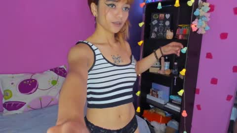 Snapshot of kittyzenn chatting on December 26, 2024, 8:00 pm Kitty Zen online show from December 26, 2024, 8:00 pm