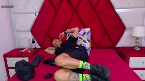 Luisa y Jairo online show from November 1, 2025, 12:29 pm