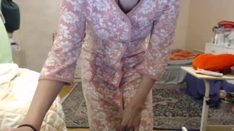 KiuminBerry online show from November 27, 2025, 2:30 pm