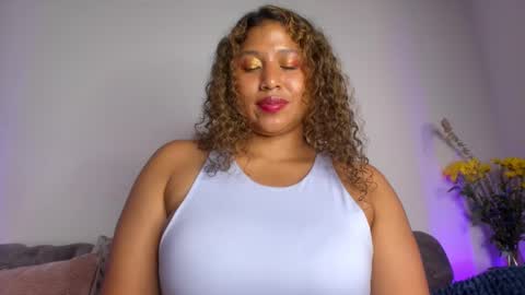 Lili online show from September 15, 2025, 7:47 pm