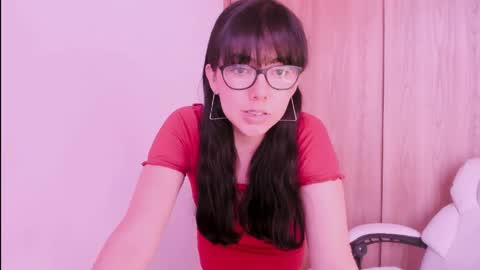 Little piece of fruit online show from April 10, 2026, 7:29 pm